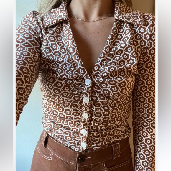 Mauve Anthropologie Women’s Ruched Top Blouse Brown White medium - Picture 1 of 9